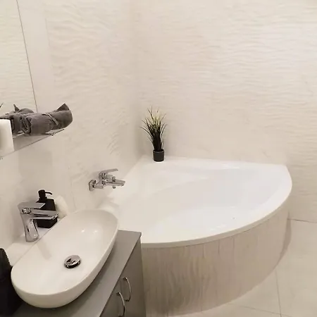 Apartament Danube View *